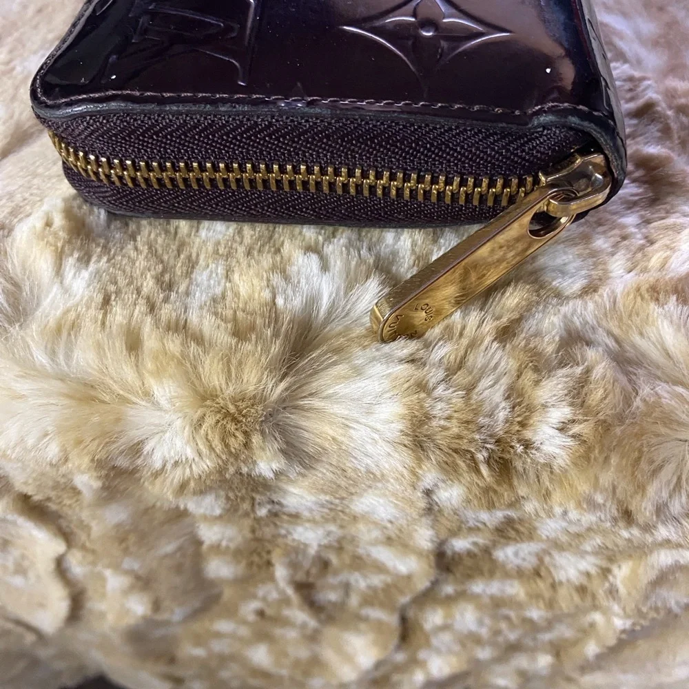 Louis Vuitton Amarante Vernis Zippy Long Wallet
